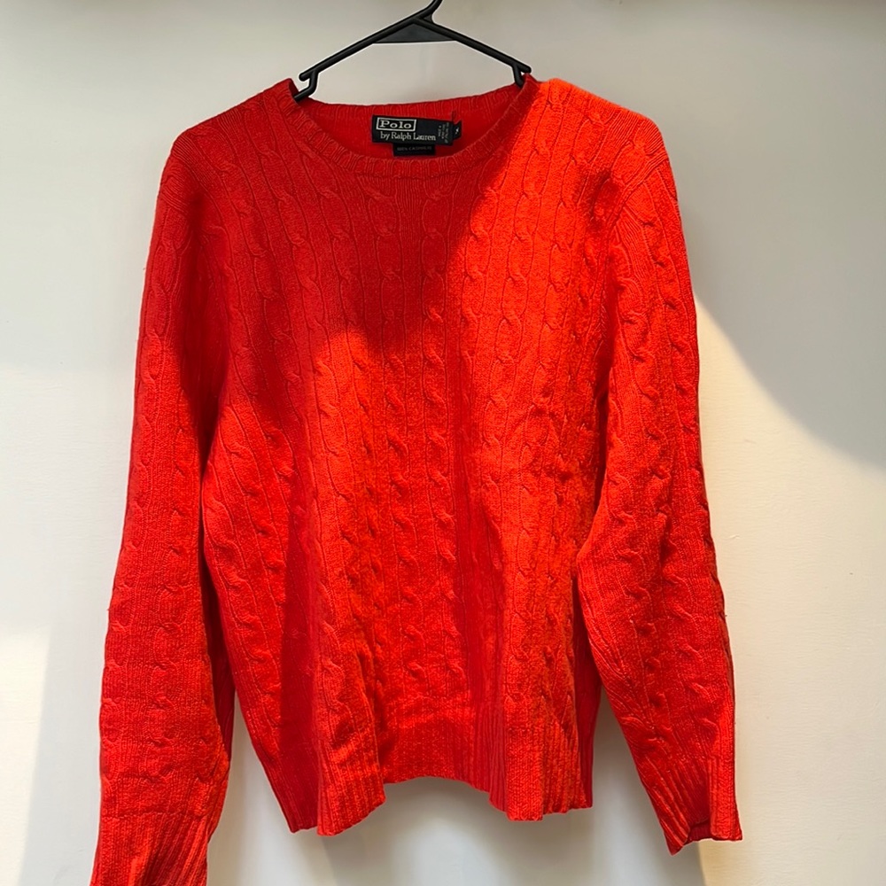 Classic men’s Ralph Lauren cashmere cableknit. Size M (men’s).